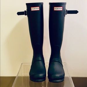Hunter tall rain boots